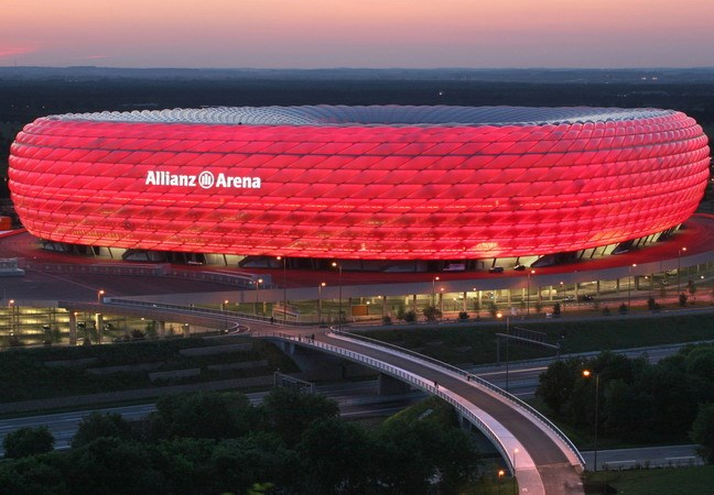Allianz Arena - Sân vận động đẹp nhất thế giới
